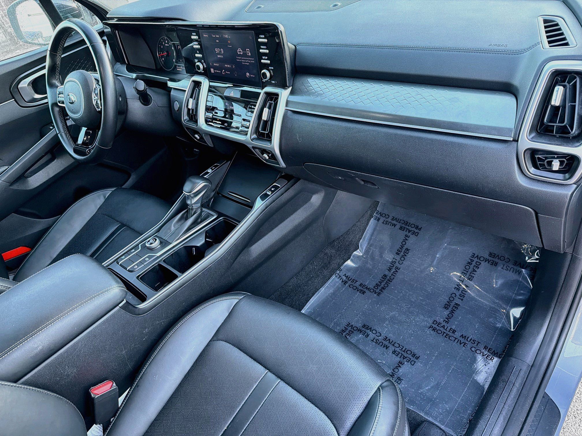 Used 2021 Kia Sorento S w/ Panoramic Sunroof Package FWD image 12