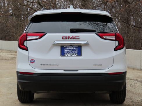 Certified 2023 GMC Terrain SLE w/ Driver Convenience Package image 13