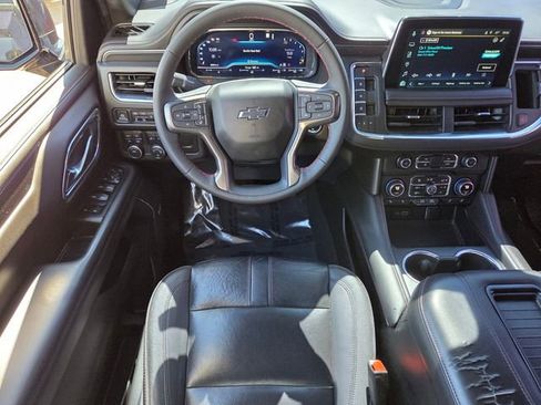 Used 2022 Chevrolet Suburban RST w/ Luxury Package image 13