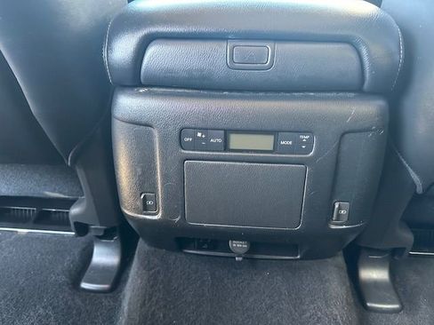 Used 2020 Nissan Armada SL w/ Premium Package image 18