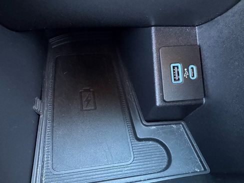 Certified 2024 Ford Edge SEL w/ Convenience Package image 27