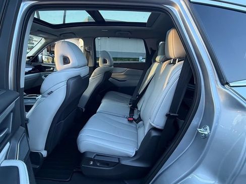 New 2026 Acura MDX w/ Technology Package FWD image 11