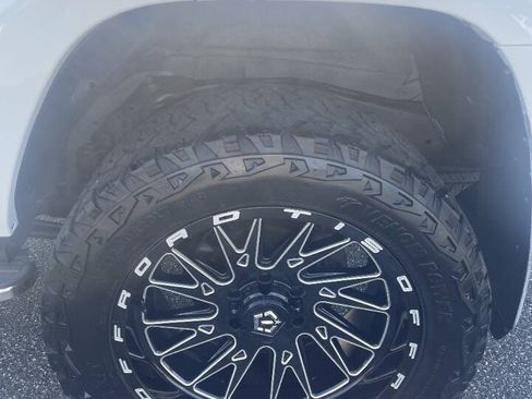 Used 2016 Toyota 4Runner SR5 Premium RWD image 11