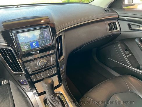 Used 2011 Cadillac CTS Performance w/ CTS Appearance Package image 14