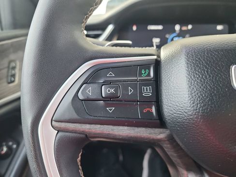 Used 2023 Jeep Grand Cherokee L Limited w/ MOPAR Finishing Package AWD/4WD image 22