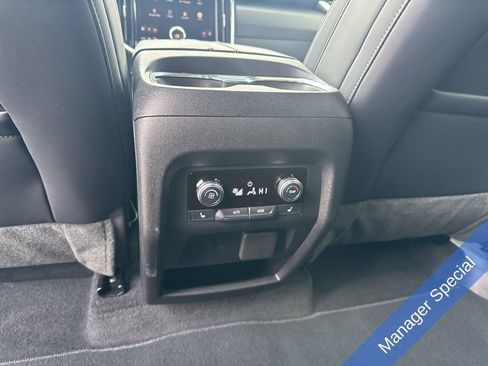 Used 2026 GMC Acadia Elevation w/ Black Edition image 21