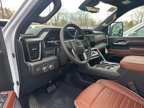 New 2026 GMC Sierra 2500 Denali Ultimate image 17