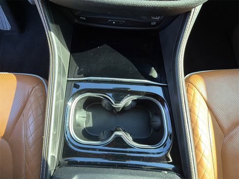 Used 2021 Chrysler Pacifica Pinnacle image 46