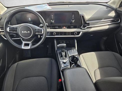 Used 2025 Kia Sportage LX AWD/4WD image 21