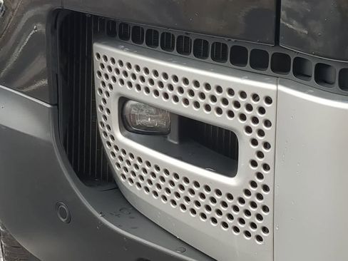 Used 2025 Land Rover Defender 110 S AWD/4WD image 11