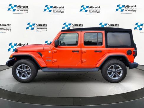Used 2020 Jeep Wrangler Unlimited Sahara AWD/4WD image 2