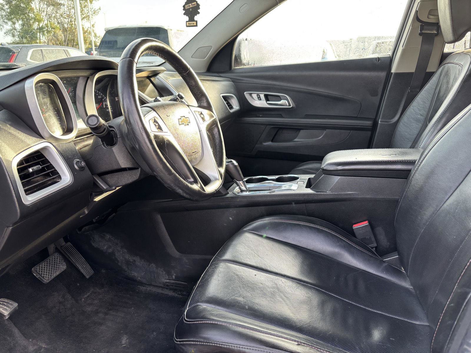 Used 2016 Chevrolet Equinox LTZ w/ Enhanced Convenience Package FWD image 14