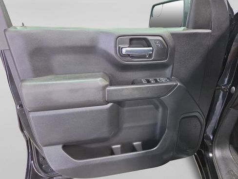 Used 2022 Chevrolet Silverado 1500 Custom Trail Boss w/ Safety Confidence Package AWD/4WD image 11