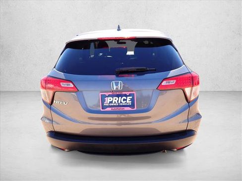 Used 2016 Honda HR-V EX image 3