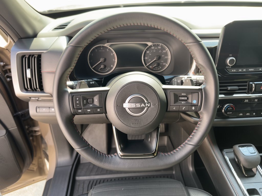 Used 2024 Nissan Pathfinder Rock Creek AWD/4WD image 10