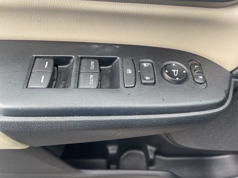 Used 2018 Honda CR-V Touring image 40