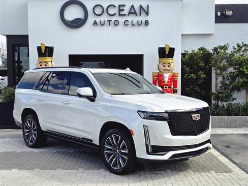 Used 2023 Cadillac Escalade Sport w/ Touring Package image 2