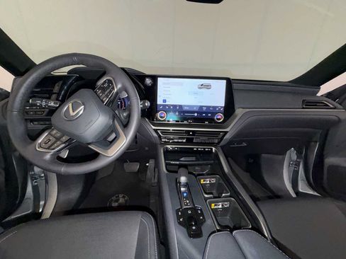 Used 2024 Lexus TX 350 AWD w/ Captains Chair Package image 12