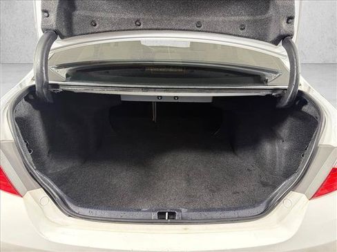 Used 2017 Toyota Camry LE FWD image 18