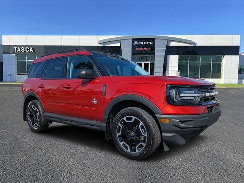 Used 2023 Ford Bronco Sport Outer Banks w/ Tech Package AWD/4WD image 1