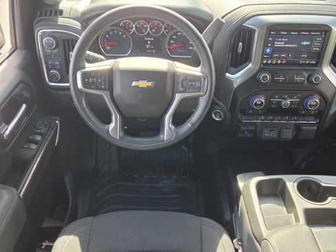 Certified 2022 Chevrolet Silverado 2500 LT w/ Convenience Package AWD/4WD image 11
