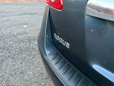 Used 2013 Nissan Rogue S image 13