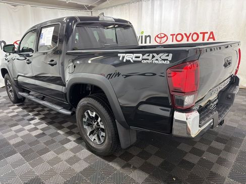 Used 2019 Toyota Tacoma TRD Off-Road image 4