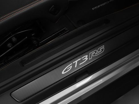 Certified 2024 Porsche 911 GT3 RS RWD image 28