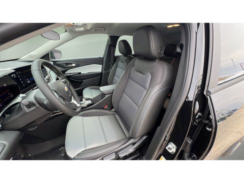 New 2026 Chevrolet Trax LT w/ Driver Confidence Package image 24