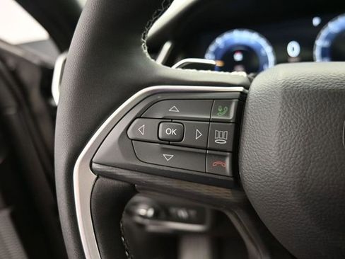 New 2026 Jeep Grand Cherokee Laredo AWD/4WD image 16