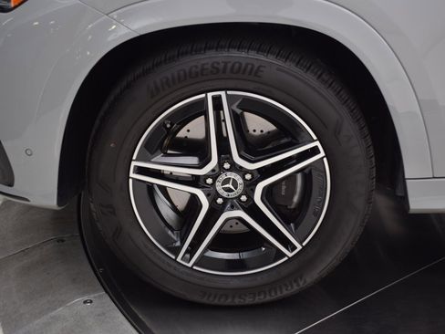 Used 2025 Mercedes-Benz GLE 350 4MATIC image 11