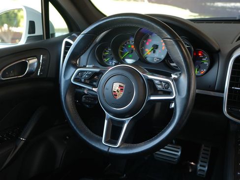 Used 2017 Porsche Cayenne S image 48