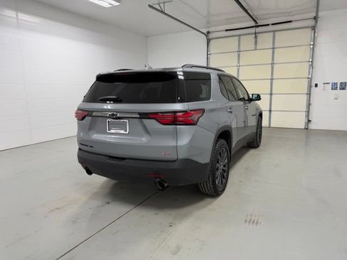 Used 2023 Chevrolet Traverse RS w/ LPO, Cargo Package AWD/4WD image 7