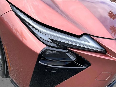 New 2026 Lexus ES 350e FWD image 21