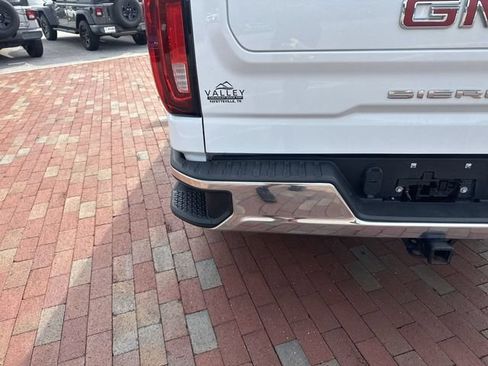 Used 2024 GMC Sierra 1500 SLT RWD image 10