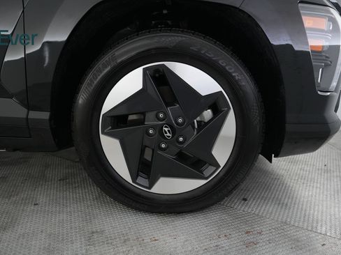 Used 2024 Hyundai Kona SE FWD image 20