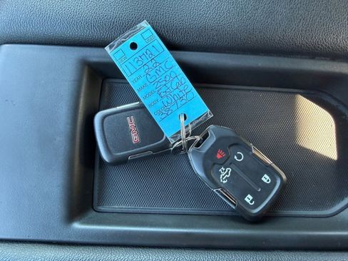 Used 2022 GMC Sierra 2500 SLE w/ SLE Value Package; image 38