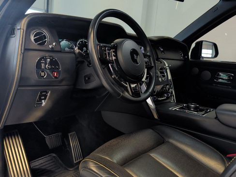 Used 2021 Rolls-Royce Cullinan AWD/4WD image 15
