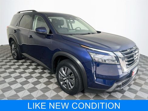 Used 2025 Nissan Pathfinder SV AWD/4WD image 1