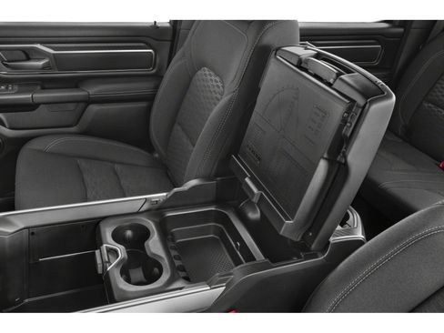 Used 2025 RAM 1500 Big Horn AWD/4WD image 9