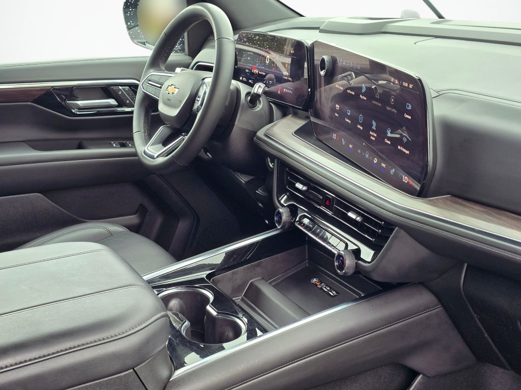 Used 2025 Chevrolet Tahoe LT AWD/4WD image 29