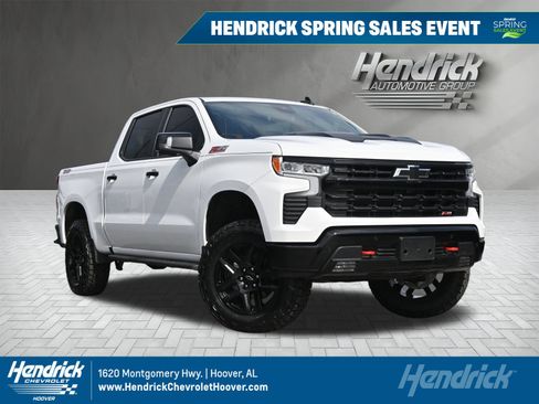 Used 2025 Chevrolet Silverado 1500 LT Trail Boss w/ Convenience Package II image 1