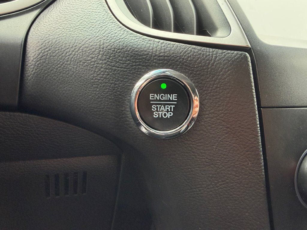 Used 2019 Ford Edge SEL w/ Equipment Group 201A AWD/4WD image 32