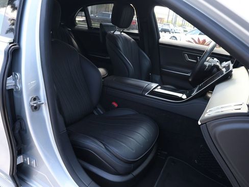 Used 2023 Mercedes-Benz S 500 4MATIC w/ AMG Line image 25