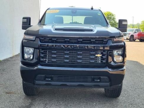 Used 2022 Chevrolet Silverado 2500 Custom w/ Custom Value Package AWD/4WD image 3