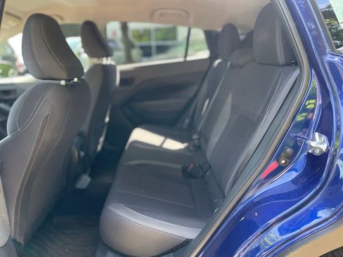Used 2025 Subaru Crosstrek 2.0i Premium w/ Crosstrek Mirror Package AWD/4WD image 16