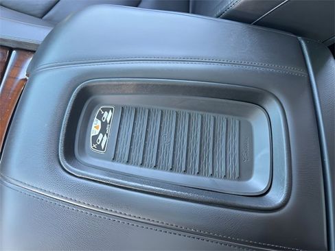 Used 2020 Cadillac Escalade Luxury w/ Escalade Sport Edition image 12