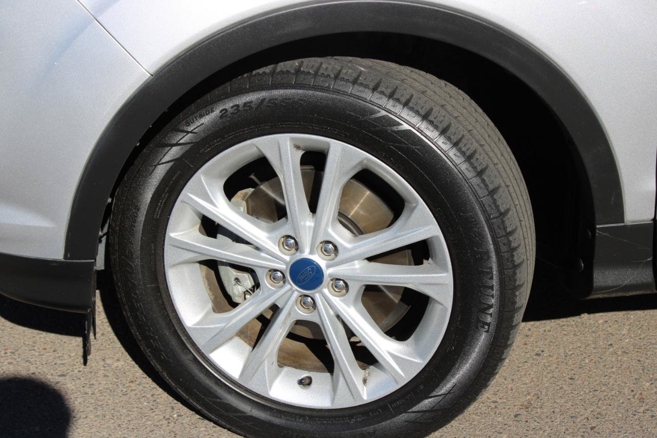 Used 2019 Ford Escape SE FWD image 16
