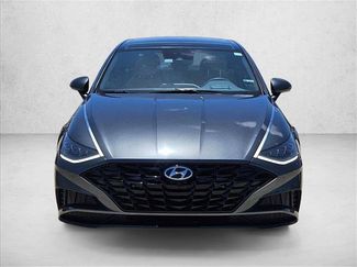 Used 2023 Hyundai Sonata Limited w/ Preferred Accessory Package FWD video 2