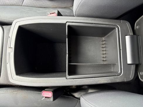 Used 2013 Kia Sorento LX w/ Convenience Pkg FWD image 48